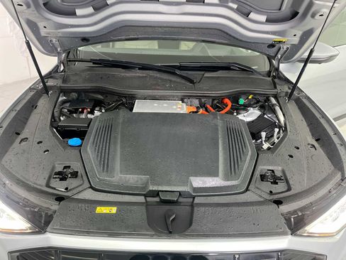 Used 2019 Audi e-tron Prestige image 24