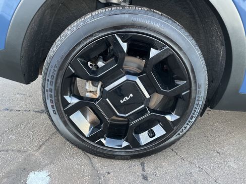 Used 2024 Kia Sorento SX image 11