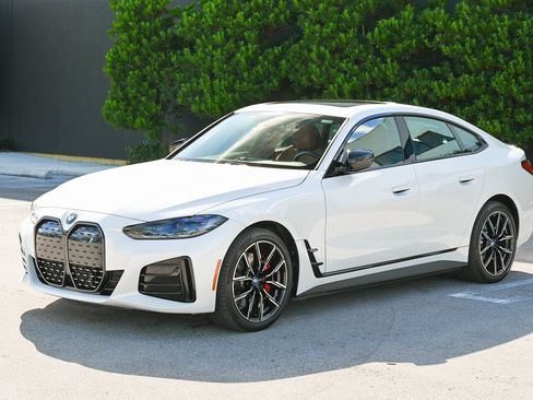 Used 2023 BMW i4 eDrive40 w/ M Sport Package image 1