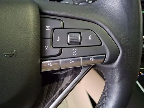 Used 2022 Cadillac Escalade Premium Luxury w/ Performance Package image 20