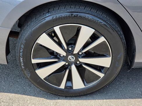 Used 2019 Nissan Altima 2.5 SL FWD image 12