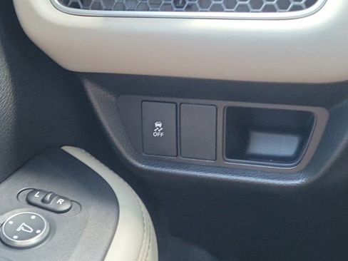 Used 2026 Honda HR-V EX-L image 19