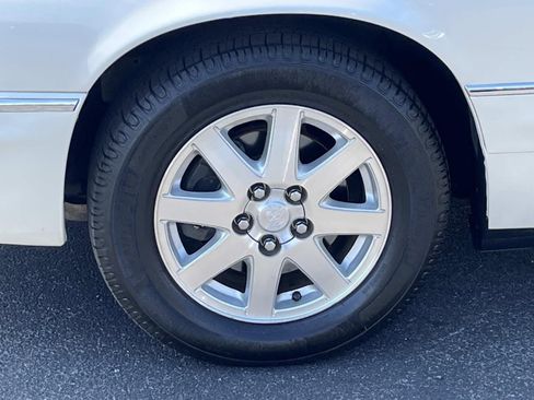 Used 2004 Buick Park Avenue FWD image 12
