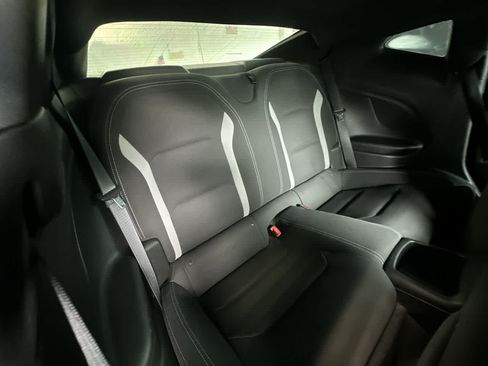 Used 2018 Chevrolet Camaro LT RWD image 26