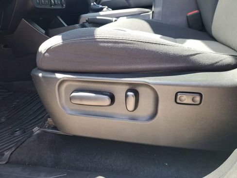 Used 2021 Toyota Tacoma TRD Sport w/ Technology Package RWD image 15