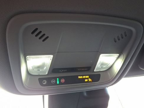 Used 2024 Chevrolet Malibu LT image 32