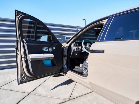 Used 2025 Rolls-Royce Ghost image 31