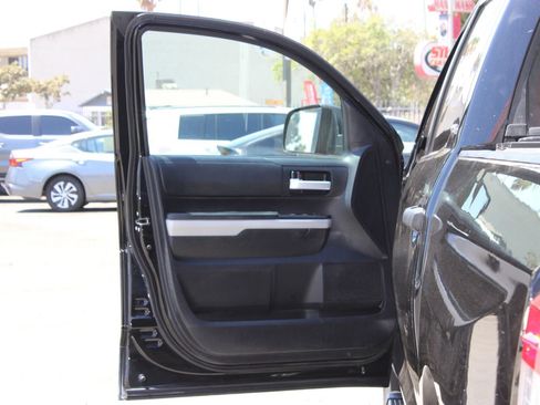 Used 2021 Toyota Tundra SR5 AWD/4WD image 7