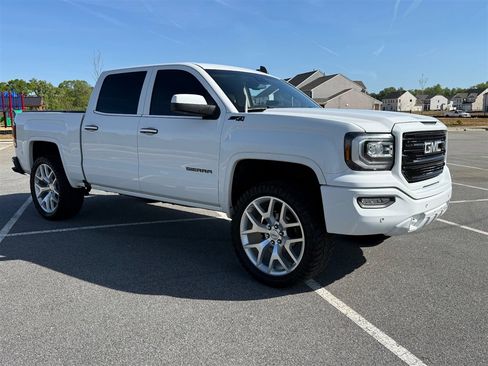 Used 2018 GMC Sierra 1500 SLT image 5