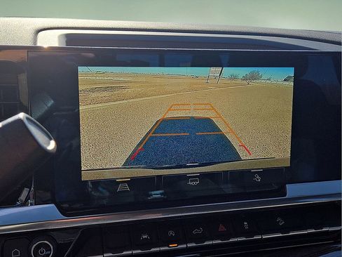 Used 2023 Chevrolet Silverado 1500 LT image 25