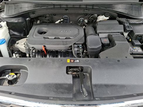 Used 2019 Kia Sorento LX w/ LX Convenience Package image 28