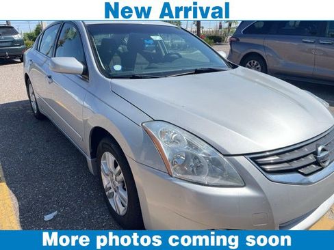 Used 2012 Nissan Altima 2.5 S w/ Convenience Pkg image 1