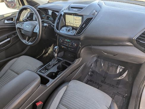Used 2017 Ford Escape Titanium image 10