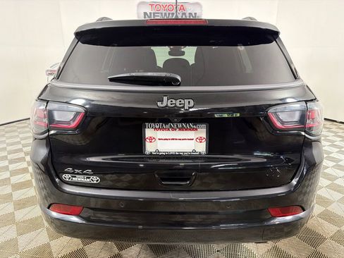Used 2022 Jeep Compass High Altitude AWD/4WD image 6
