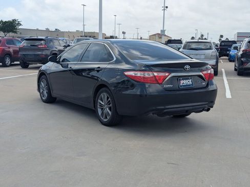 Used 2016 Toyota Camry SE image 7