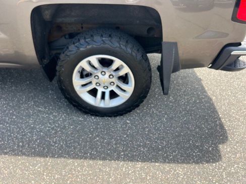 Used 2015 Chevrolet Silverado 1500 LTZ w/ LTZ Plus Package AWD/4WD image 21