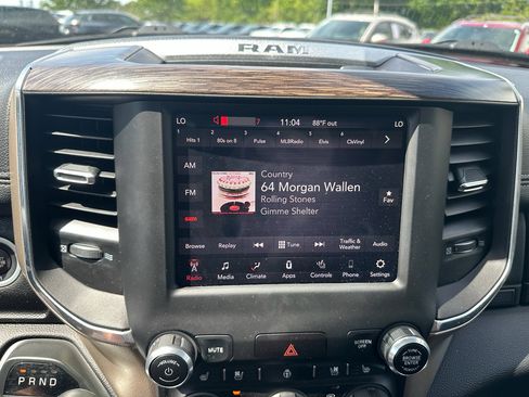 Used 2019 RAM 1500 Laramie image 11