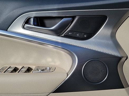 Used 2026 Genesis G70 2.5T Prestige image 14