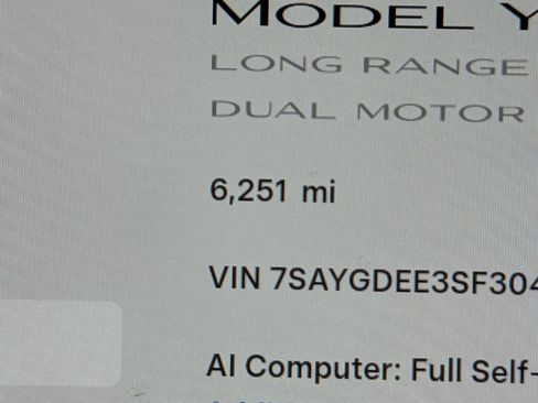 Used 2025 Tesla Model Y Long Range AWD/4WD image 9