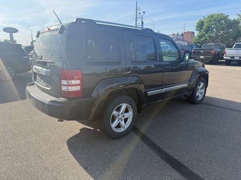 Used 2012 Jeep Liberty Limited AWD/4WD image 8