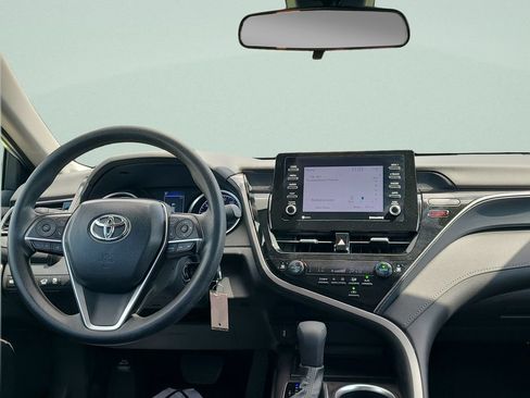 Used 2024 Toyota Camry LE FWD image 11