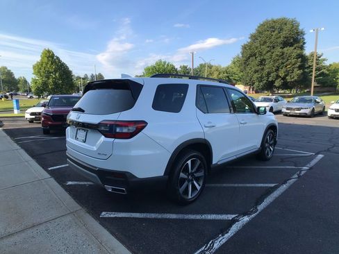 Used 2023 Honda Pilot Elite image 15