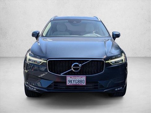 Used 2021 Volvo XC60 T5 Momentum AWD/4WD image 2
