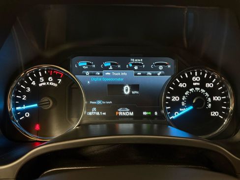 Used 2019 Ford F150 Platinum w/ Equipment Group 701A Luxury AWD/4WD image 17