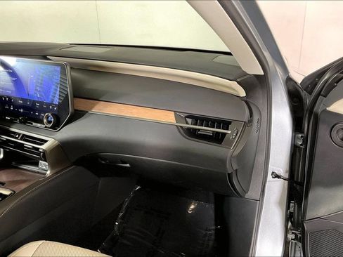 Used 2023 Lexus RX 350 FWD image 16