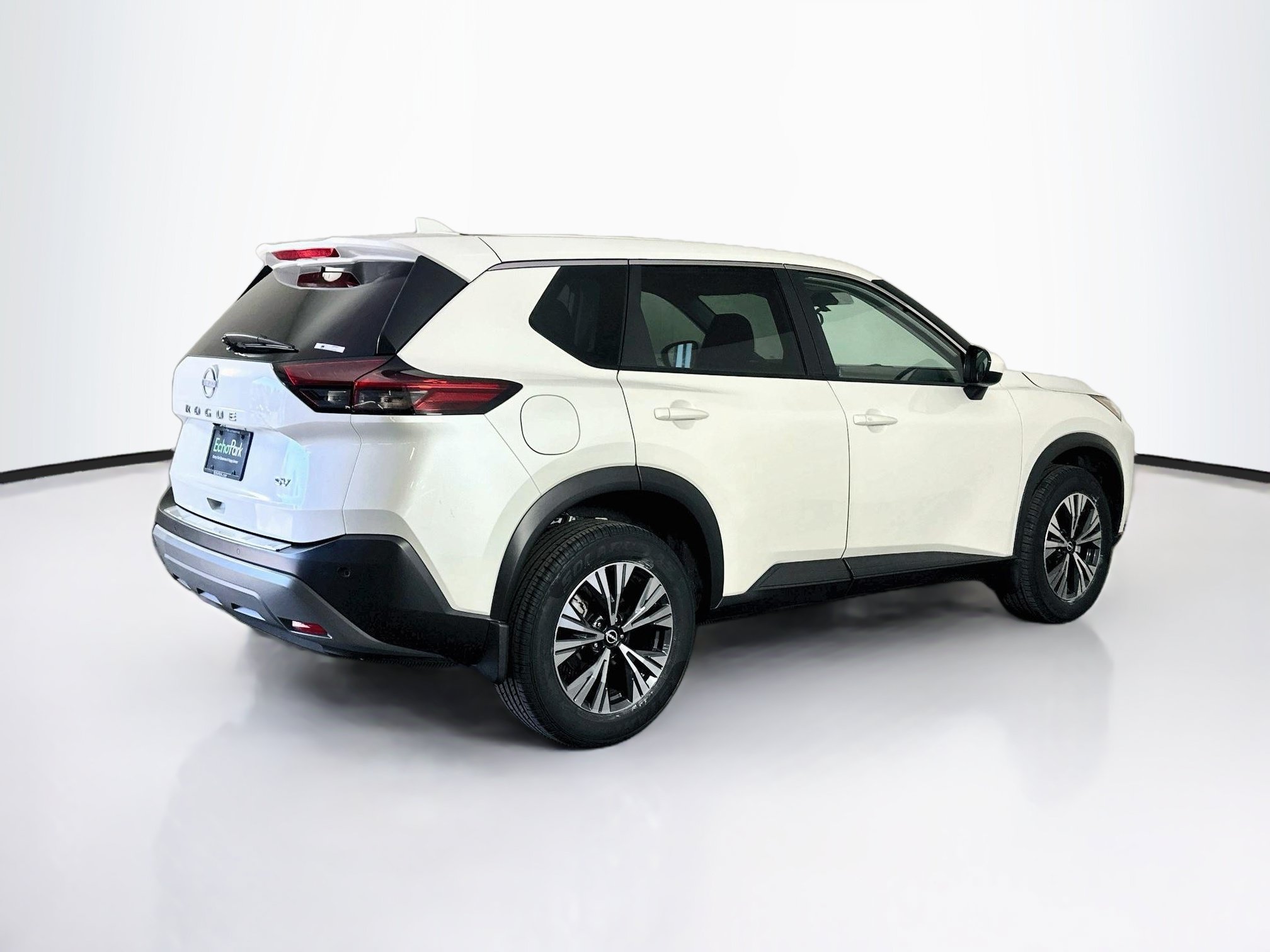 Used 2023 Nissan Rogue SV FWD image 9