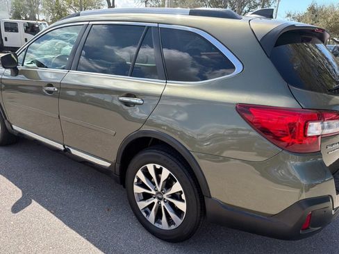 Used 2019 Subaru Outback 3.6R Touring image 5