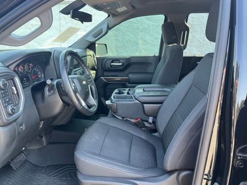 Used 2021 Chevrolet Silverado 1500 LT AWD/4WD image 4