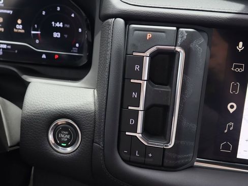 Used 2023 GMC Yukon XL Denali RWD image 18