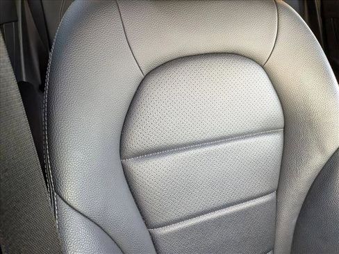 Used 2020 Mercedes-Benz GLC 300 GLC 300 image 17