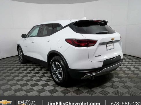 Certified 2025 Chevrolet Blazer LT FWD image 26