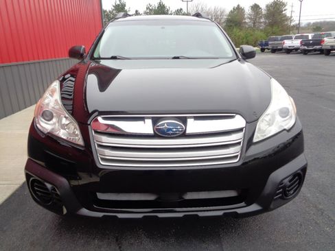 Used 2013 Subaru Outback 2.5i image 11