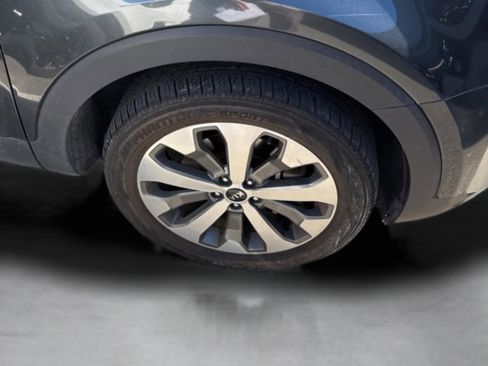 Used 2020 Kia Telluride S image 32