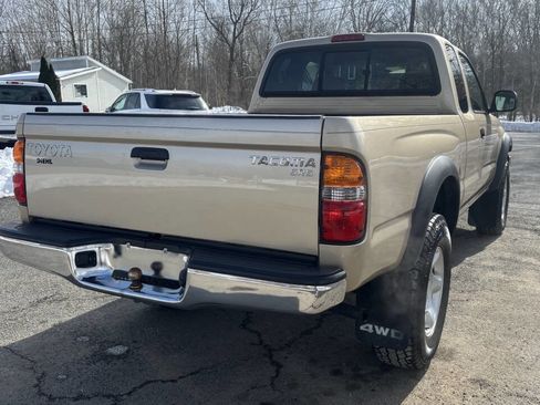 Used 2004 Toyota Tacoma 4x4 Xtracab image 13