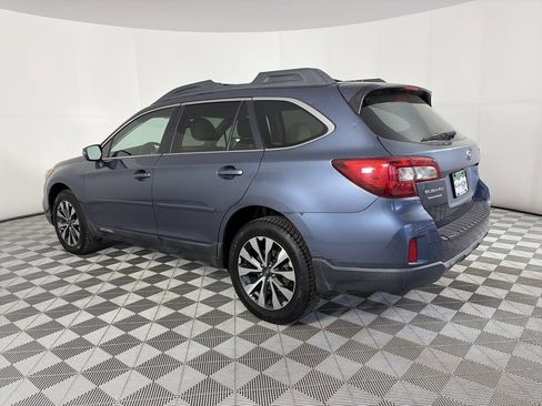 Used 2015 Subaru Outback 3.6R Limited w/ Popular Package #4 image 5