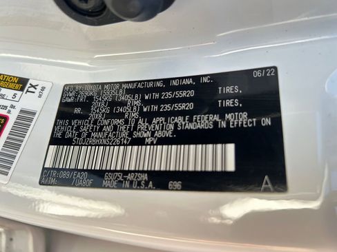 Used 2022 Toyota Highlander XSE AWD/4WD image 36
