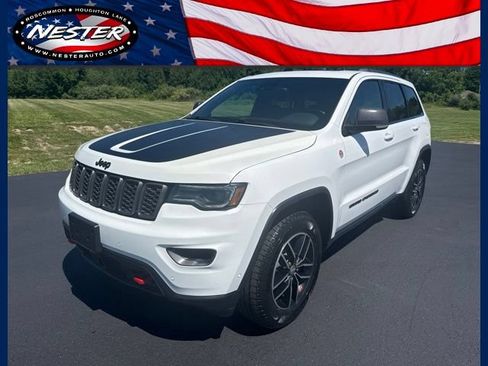 Used 2018 Jeep Grand Cherokee Trailhawk w/ Trailhawk Luxury Group AWD/4WD image 1