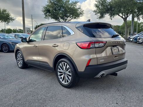 Used 2021 Ford Escape Titanium FWD image 6