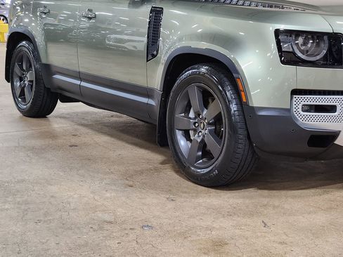 Used 2020 Land Rover Defender 110 SE image 16