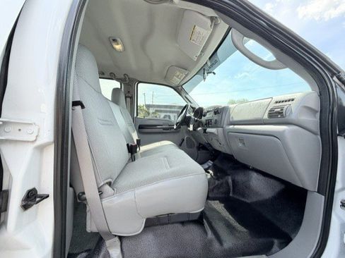 Used 2007 Ford F350 XL RWD image 17