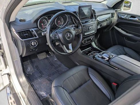 Used 2017 Mercedes-Benz GLS 450 4MATIC image 10
