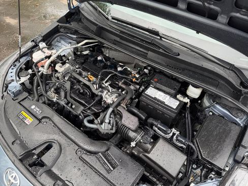 Used 2023 Toyota Corolla SE w/ Carpet Mat Package (TMS) FWD image 28
