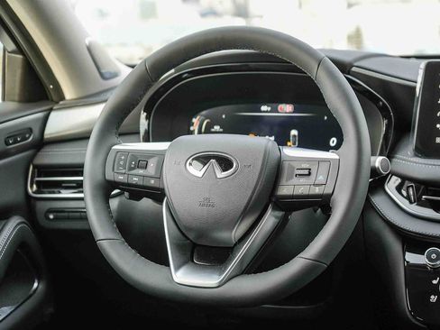 New 2026 INFINITI QX60 Luxe image 17