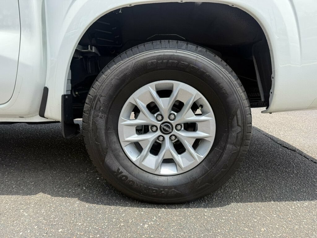 Used 2025 Nissan Frontier S RWD image 8