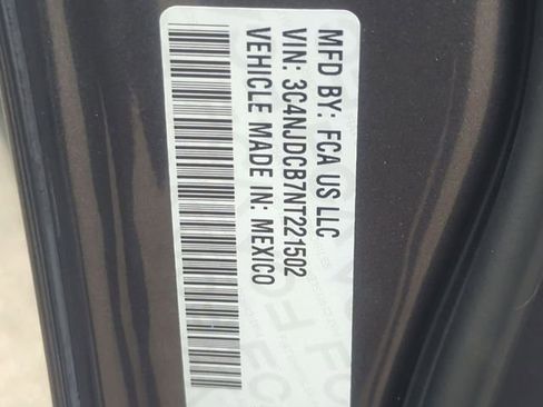 Used 2022 Jeep Compass Limited AWD/4WD image 28