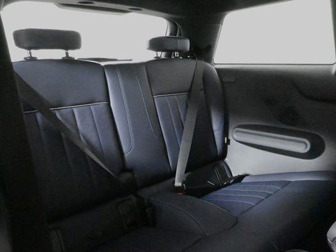 Used 2025 MINI Cooper S image 26